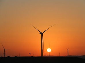 中电投首个自主投资建设的风电项目正式并网发电